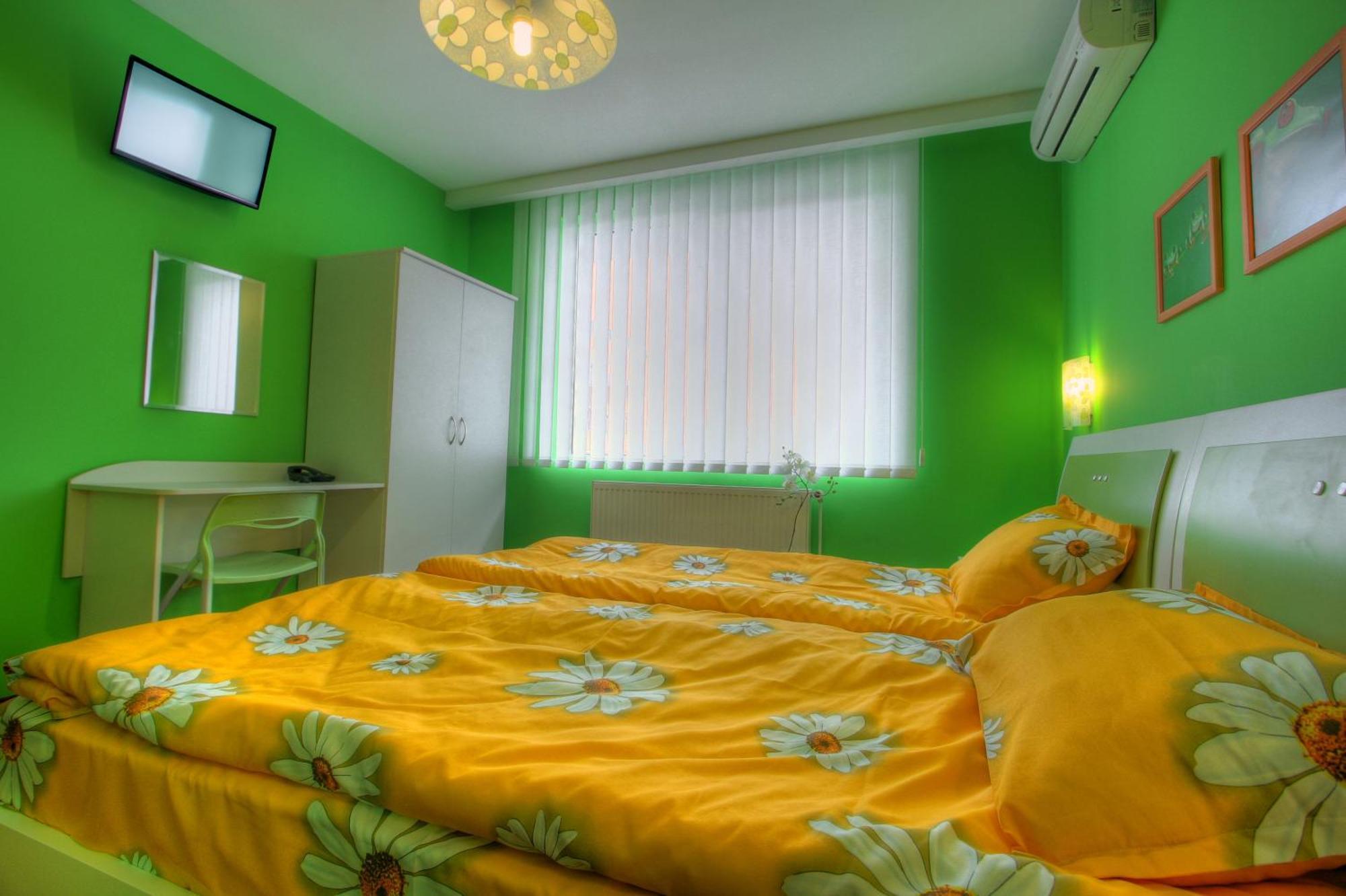 Family Hotel Mania スタラ・ザゴラ エクステリア 写真