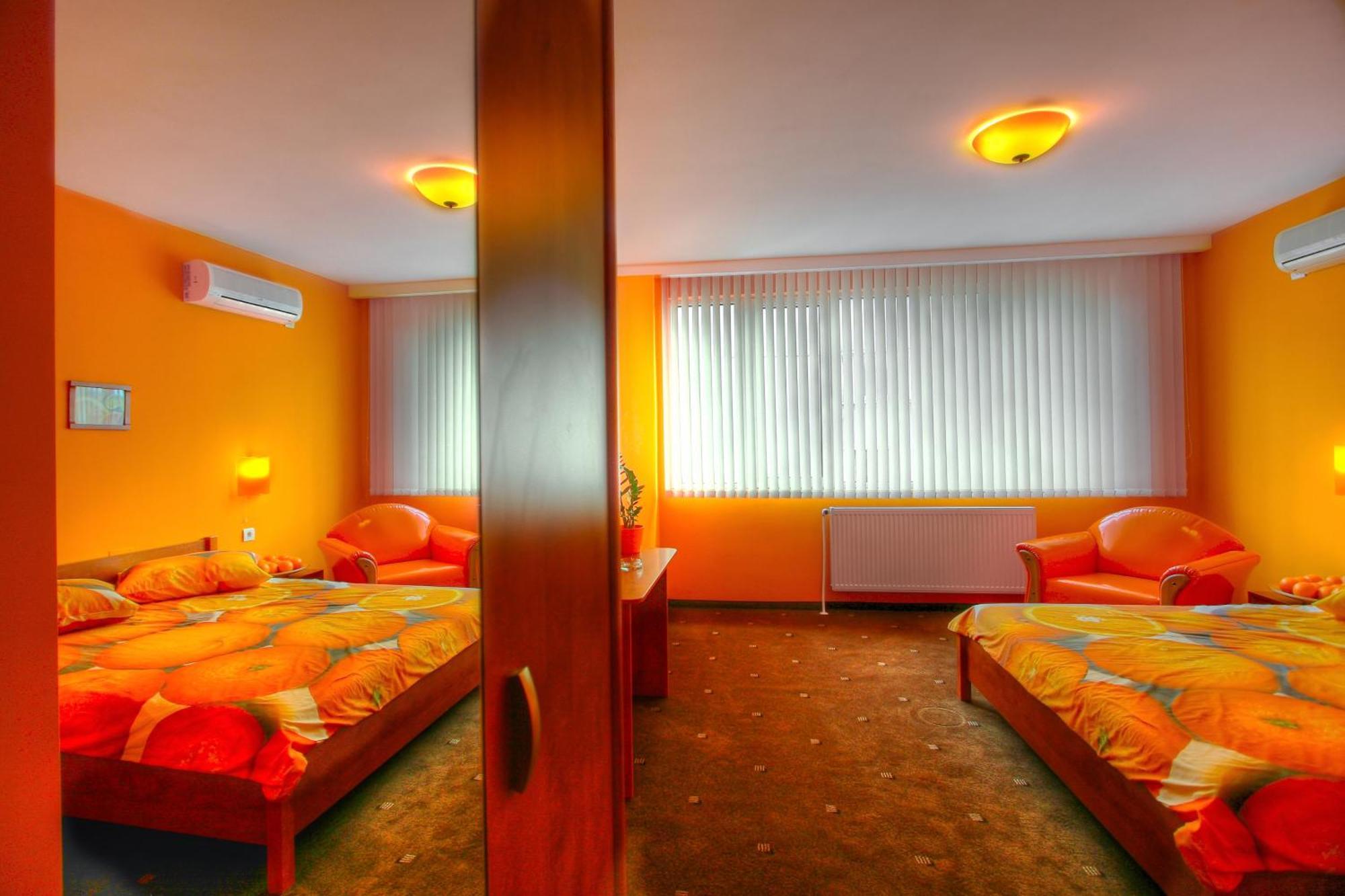 Family Hotel Mania スタラ・ザゴラ エクステリア 写真