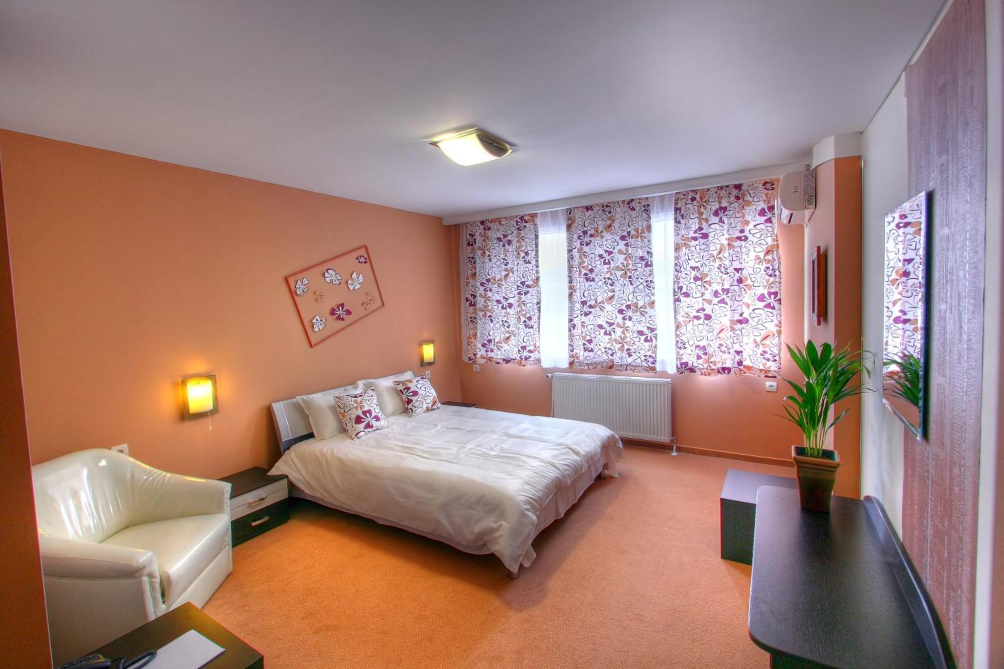 Family Hotel Mania スタラ・ザゴラ エクステリア 写真